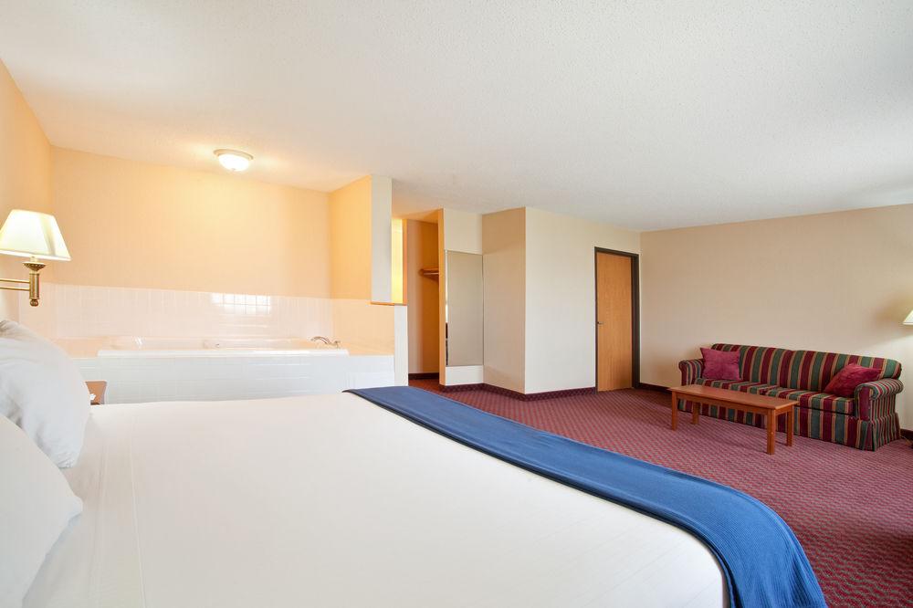 Comfort Inn & Suites Near Route 66 Lincoln Dış mekan fotoğraf
