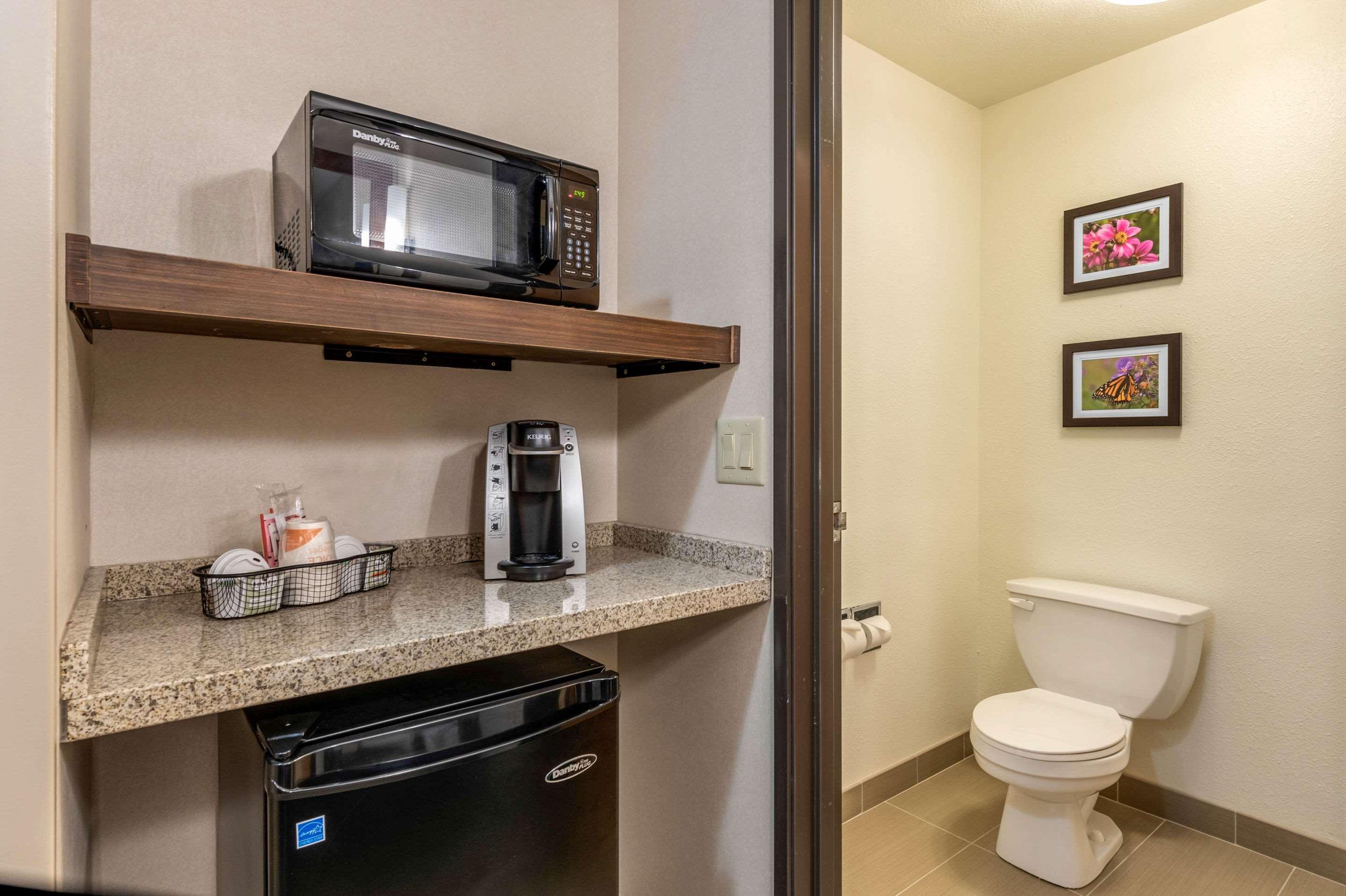 Comfort Inn & Suites Near Route 66 Lincoln Dış mekan fotoğraf