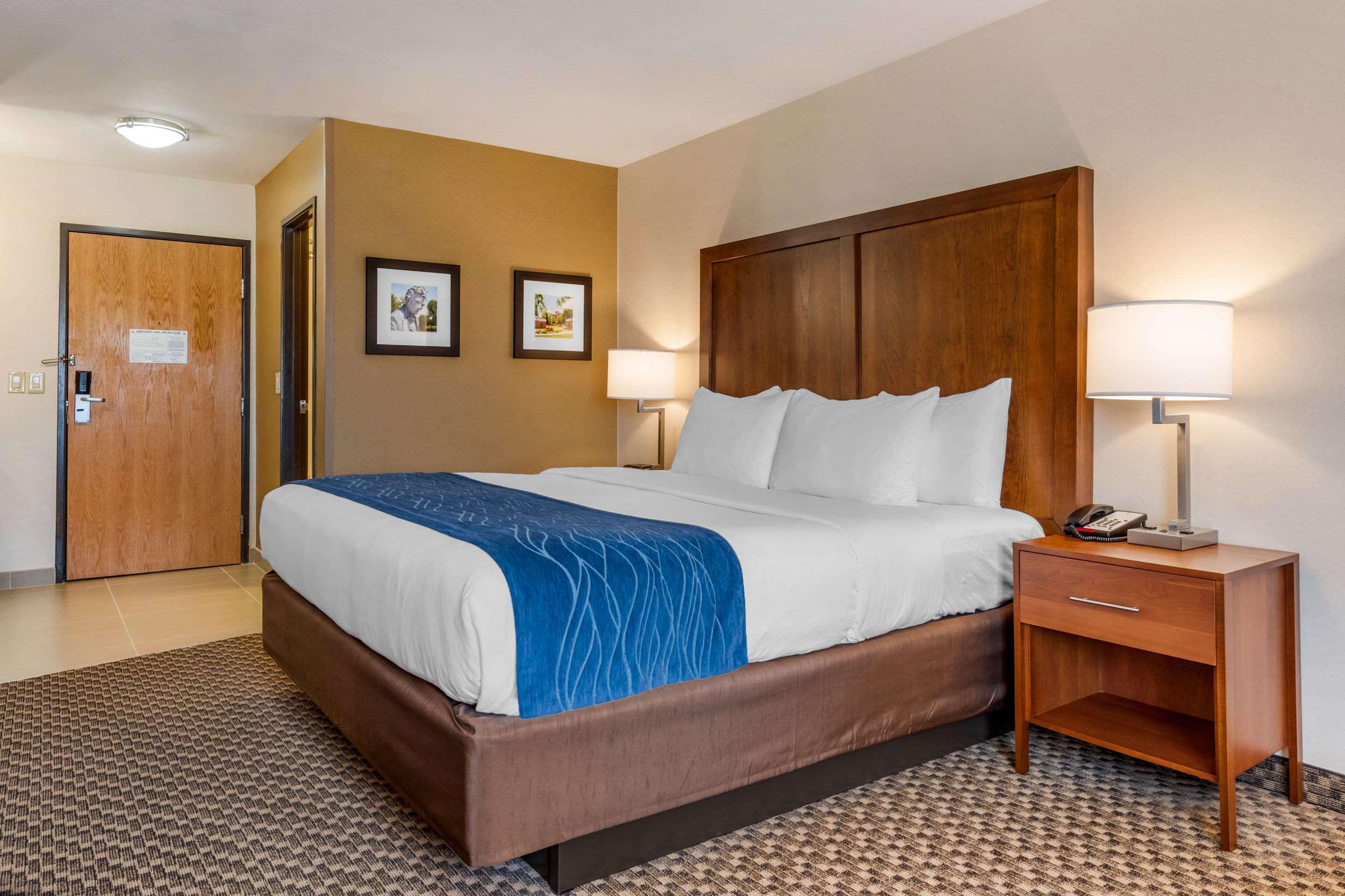 Comfort Inn & Suites Near Route 66 Lincoln Dış mekan fotoğraf