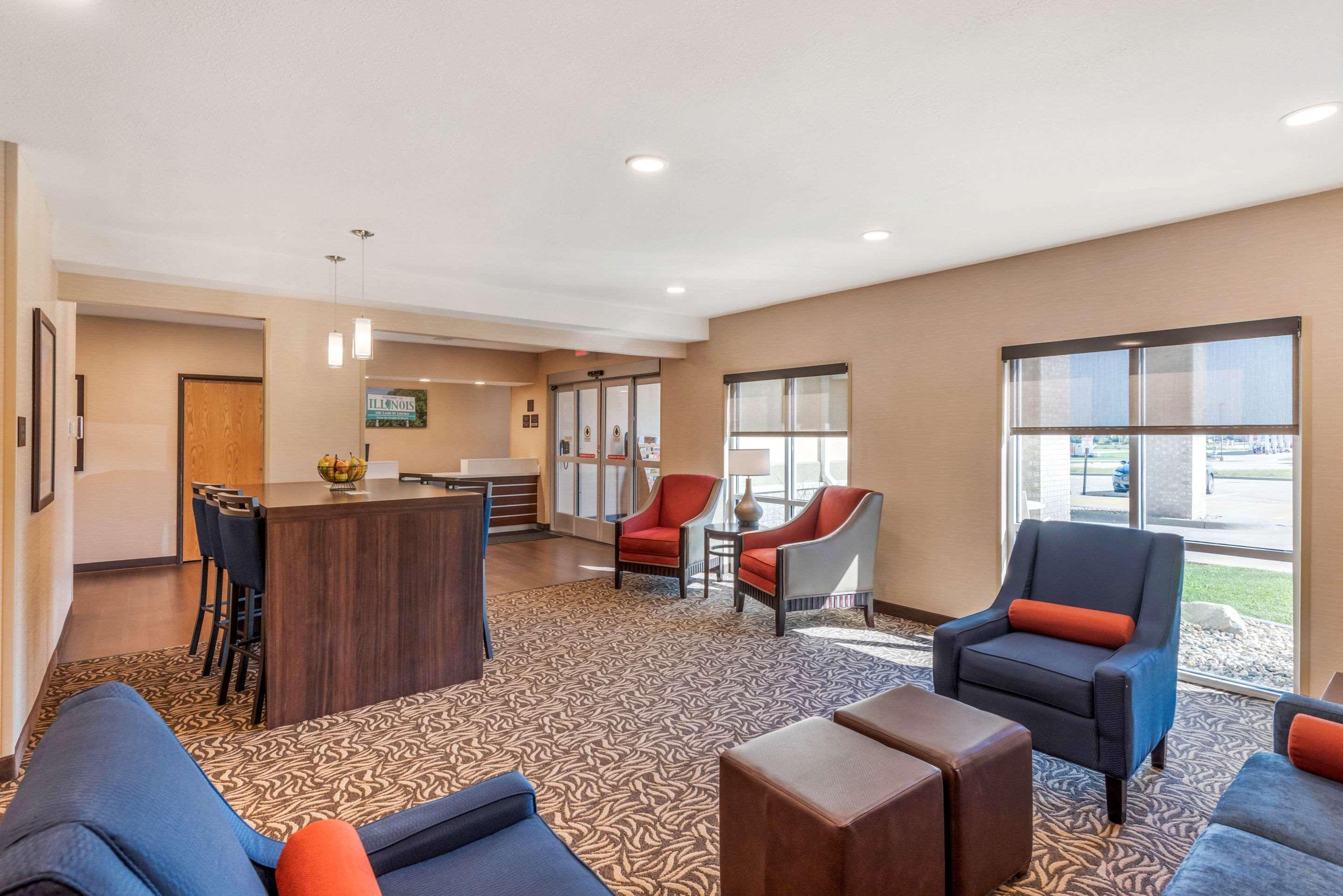 Comfort Inn & Suites Near Route 66 Lincoln Dış mekan fotoğraf
