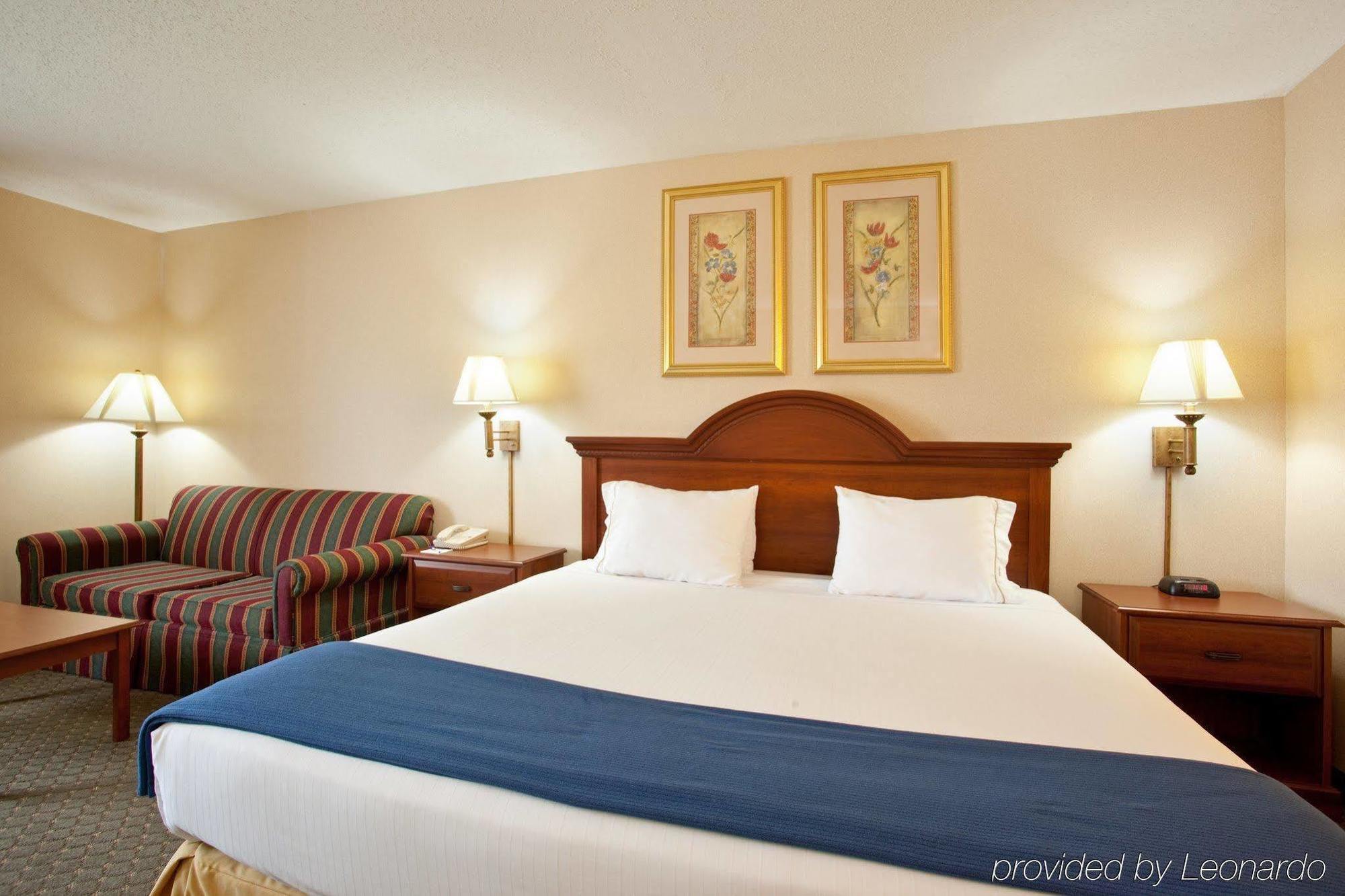 Comfort Inn & Suites Near Route 66 Lincoln Oda fotoğraf