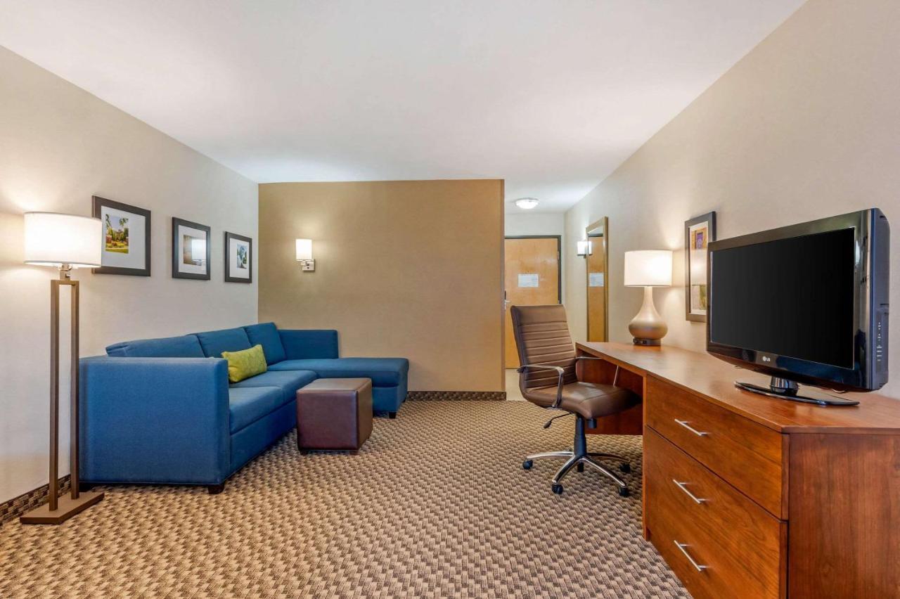 Comfort Inn & Suites Near Route 66 Lincoln Dış mekan fotoğraf
